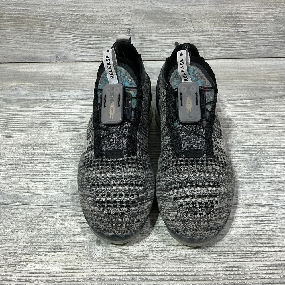 Nike Air Vapormax Oreo Fly Knit 2020 Shoes Womens Size 8.5 Sneakers Gray Running